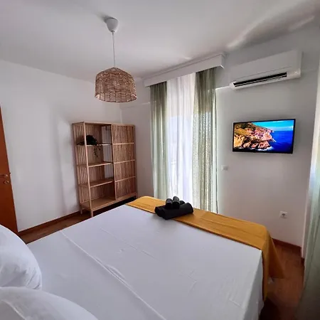 Sea Breeze Iii Apartament Peraía
